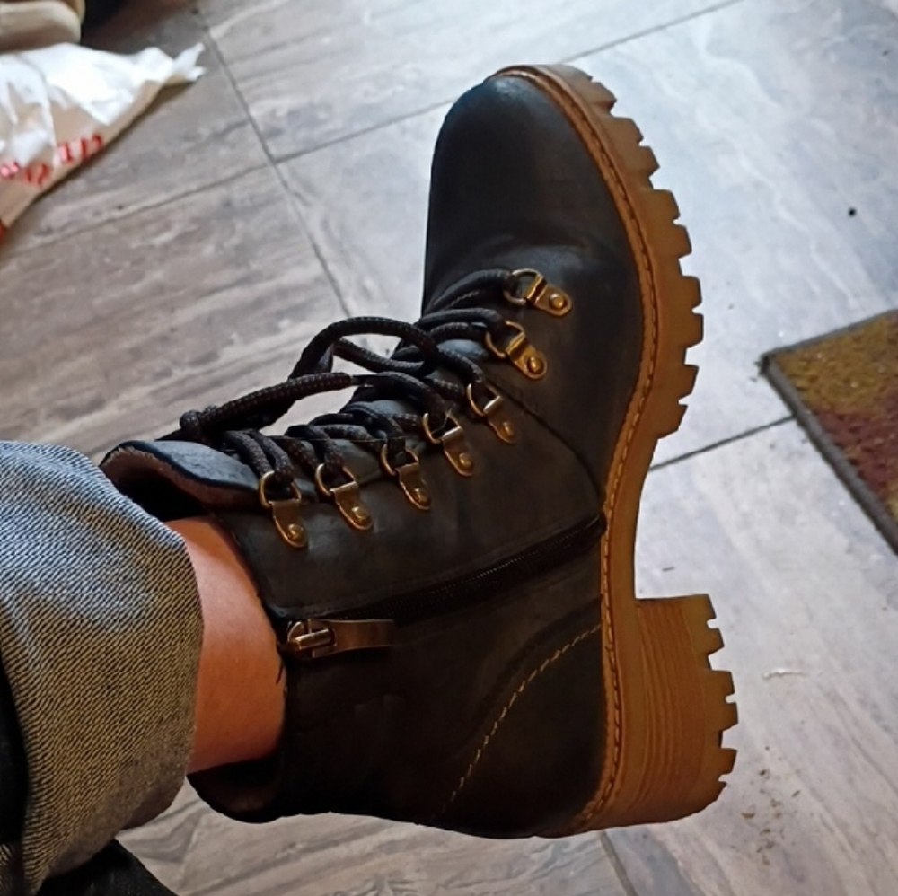 Spring Steps Navy Leather Boots